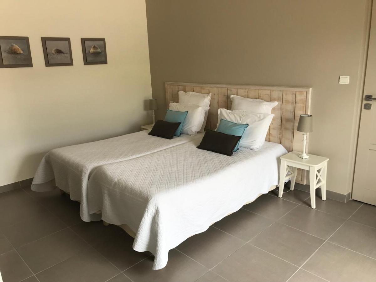 Les Sables Bed and Breakfast Santec Buitenkant foto